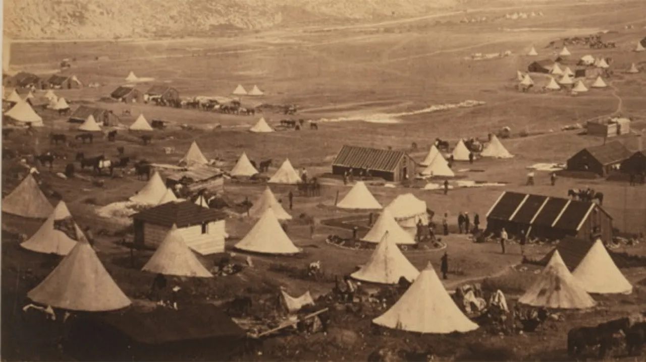 (2) Roger Fenton’s photographs: among the first war photographs