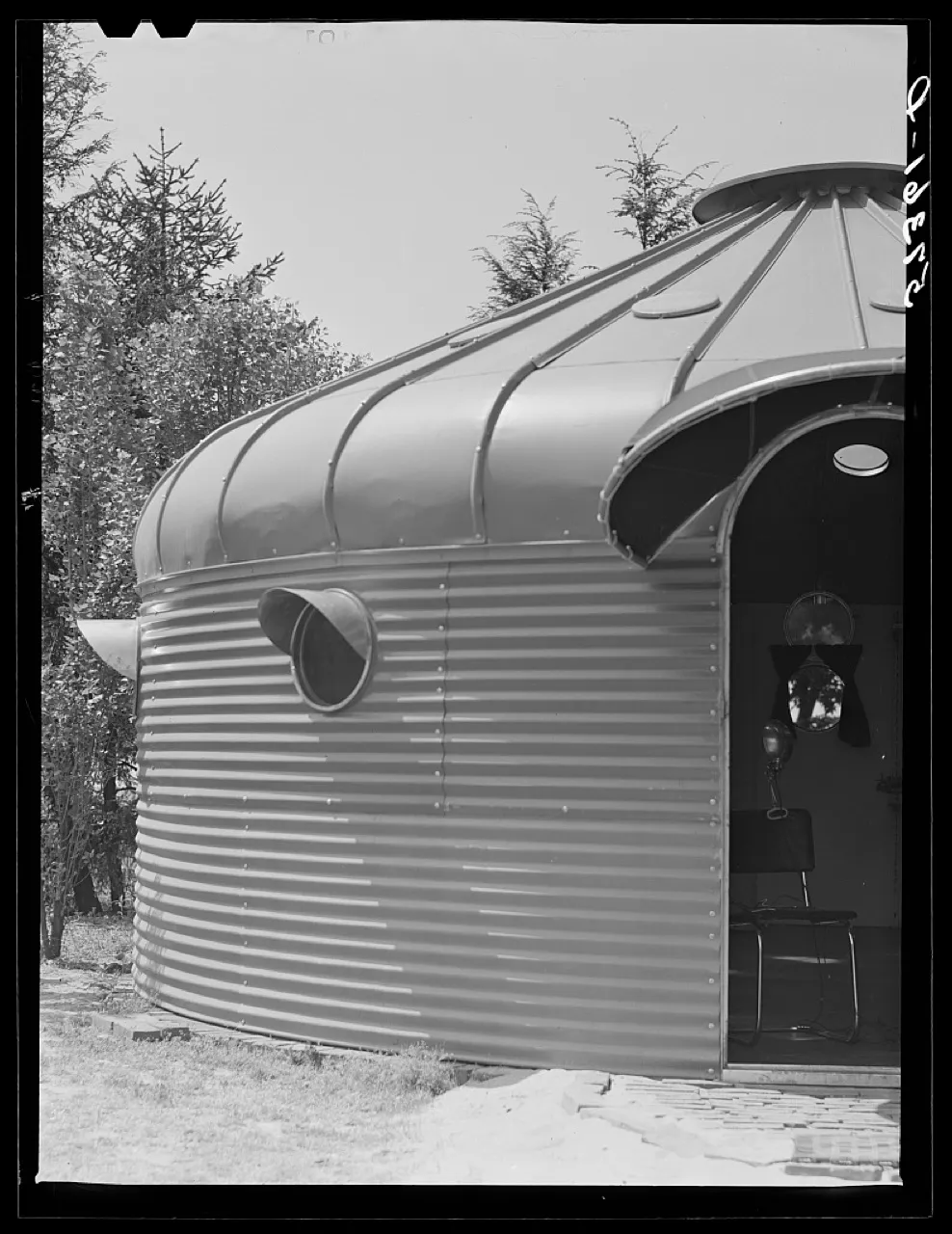 The Dymaxion House: a dwelling that can be assembled like a machine